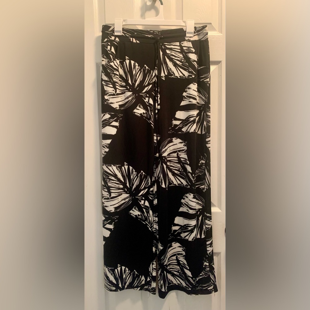Swim cover up pants size L